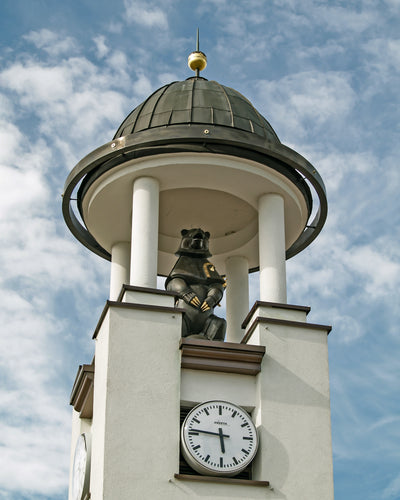In Architecture - Skulptūra "MEŠKA"